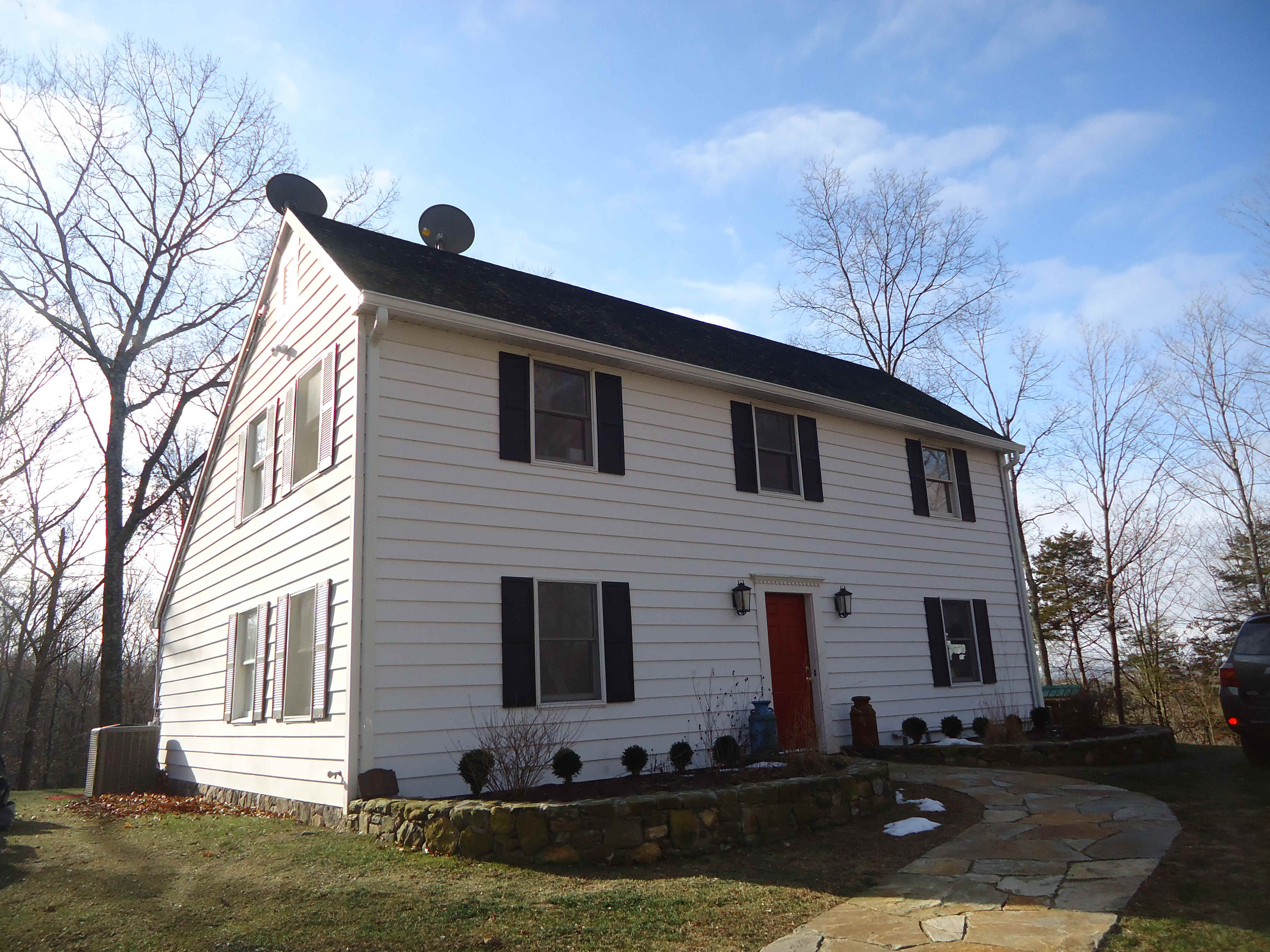 Building photograph for 33 STUART RD EAST